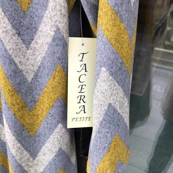 Tunic sweater! NWT! - Picture 3 of 4